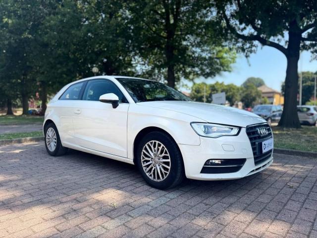 Audi A3 III 2013 3p 1.6 tdi Ambition