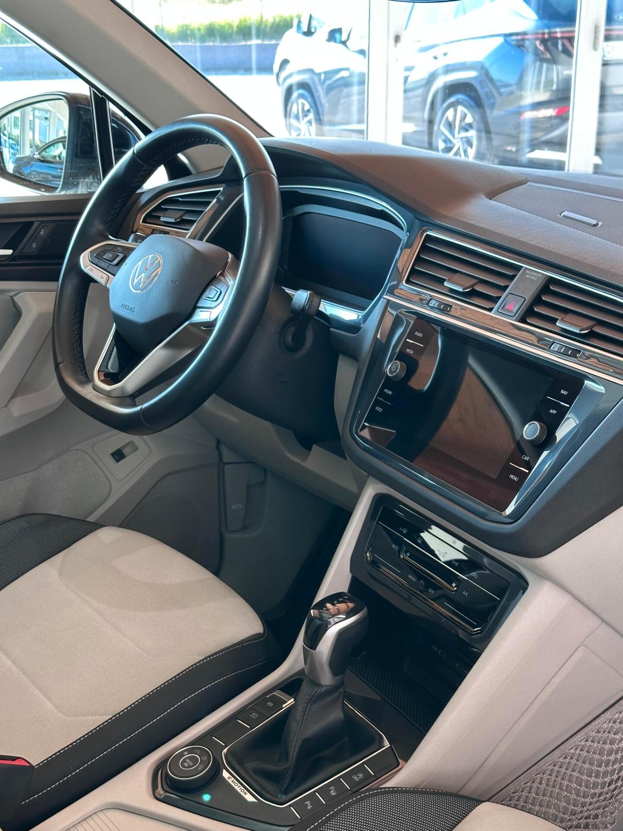 Volkswagen Tiguan 2.0 TDI 200 CV SCR DSG 4MOTION Elegance