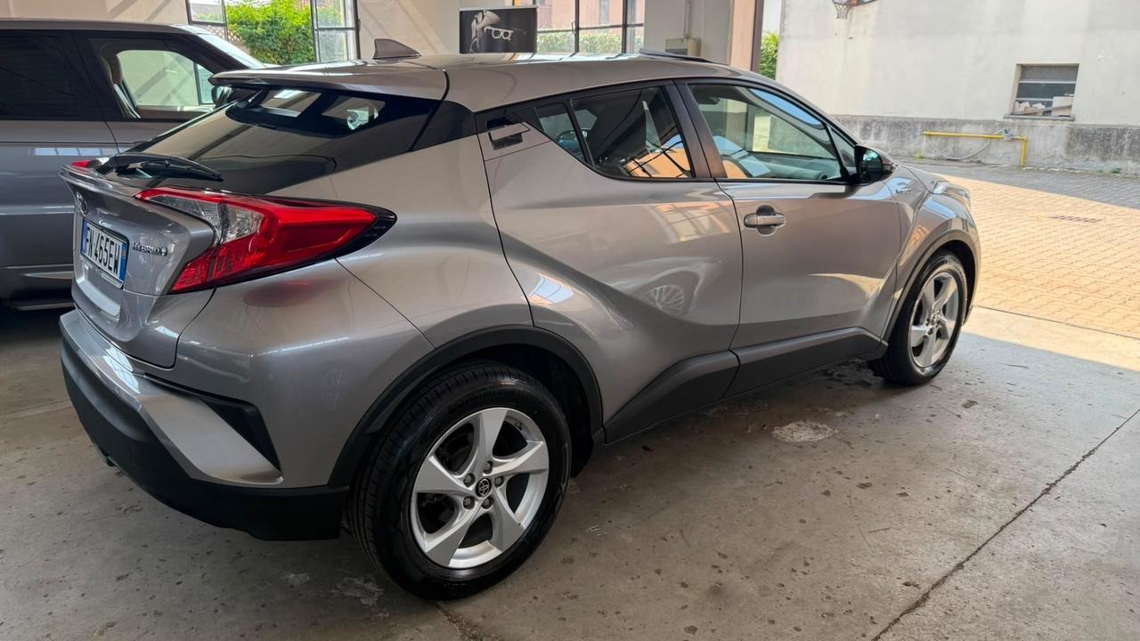 Toyota C-HR 1.8 HV Trend