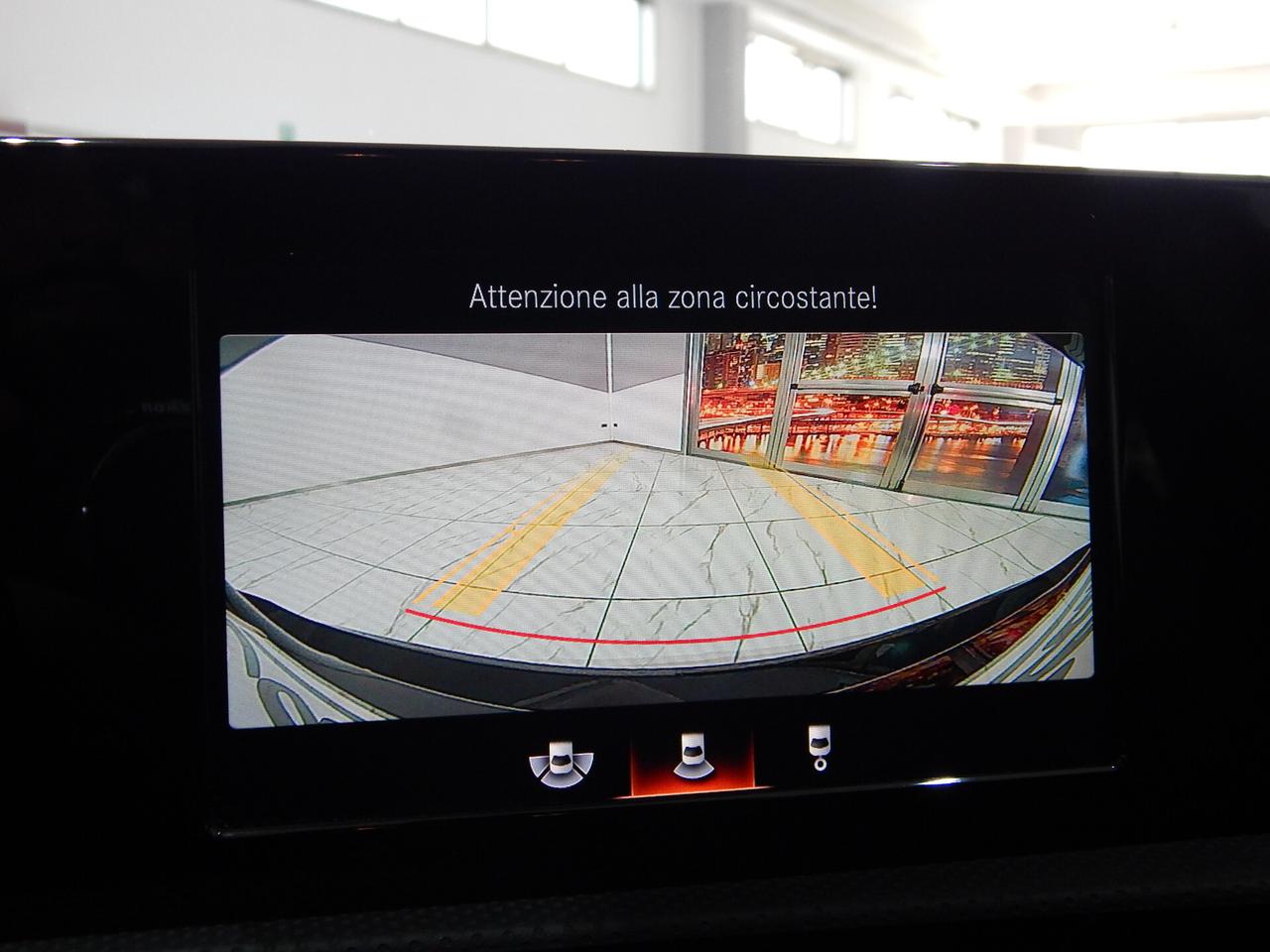 Mercedes-Benz A 180 d Sport Aut. TETTO-NAVI-PELLE-LED-XENON-KAMERA