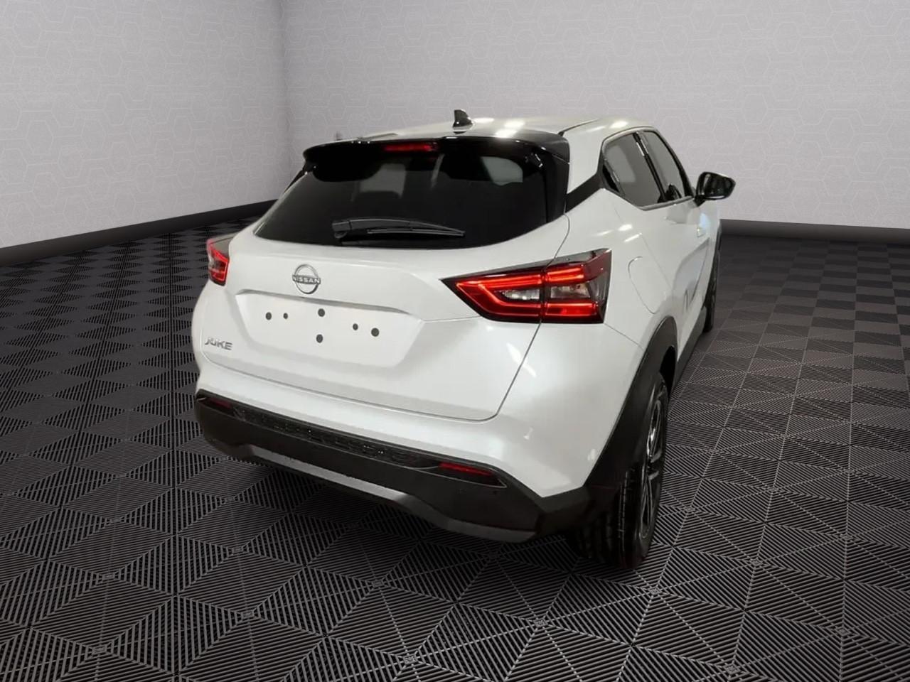 Nissan Juke 1.0 DIG-T 114 CV N-Connecta