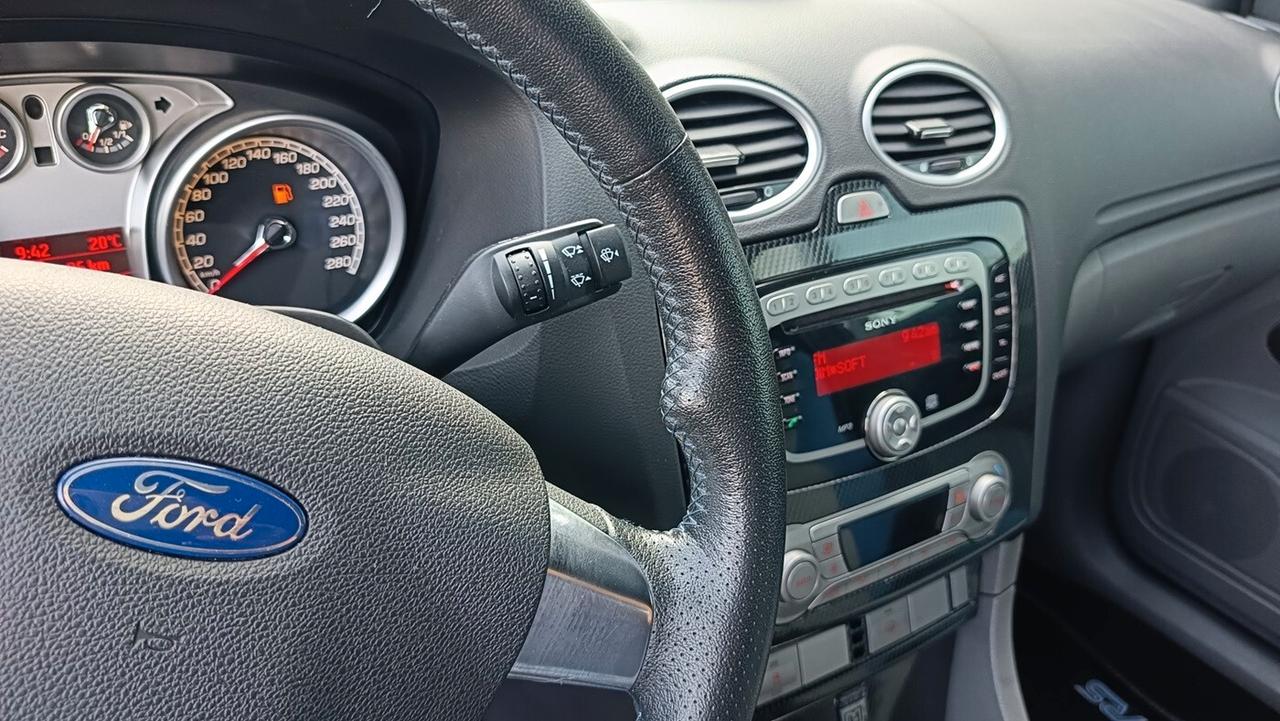 Ford Focus 2.5T (305CV) 3p. RS
