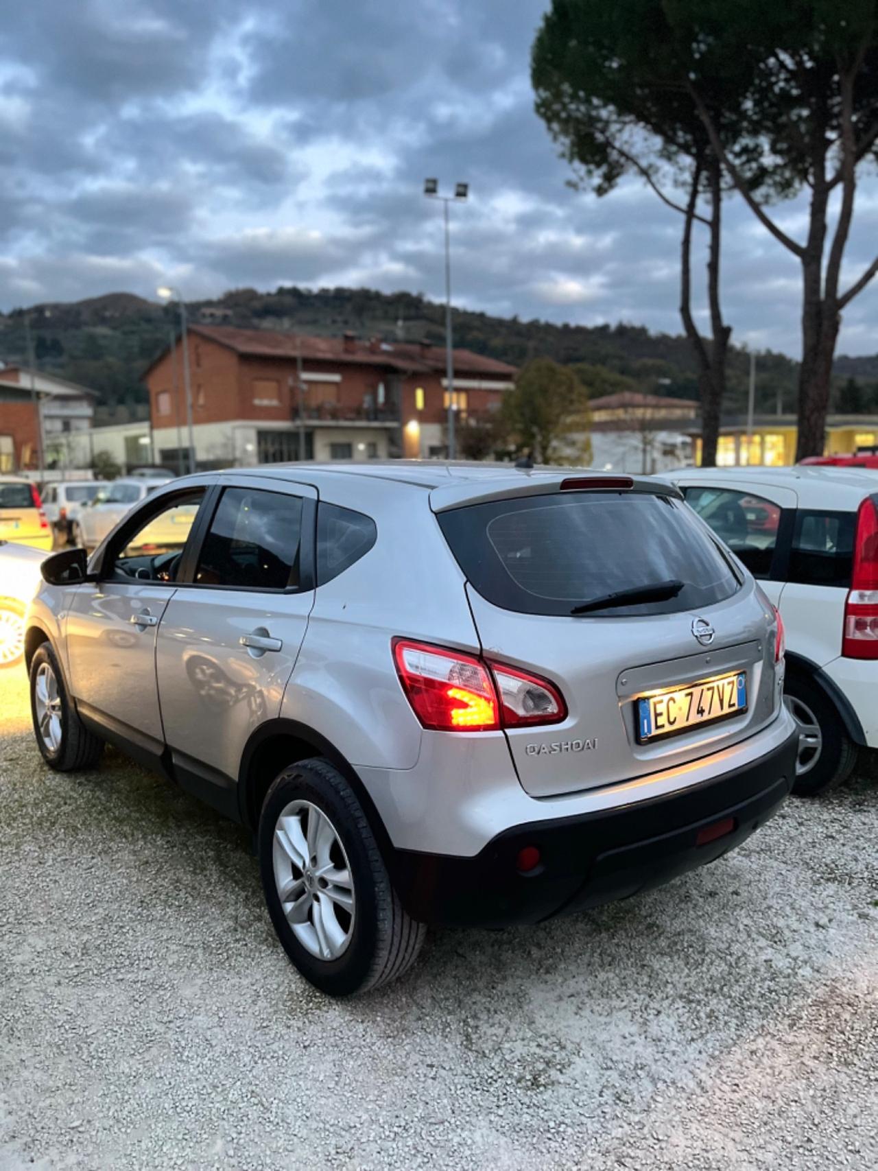 Nissan Qashqai 1.5 dCi PERFETTA SI NEOPATENTATI