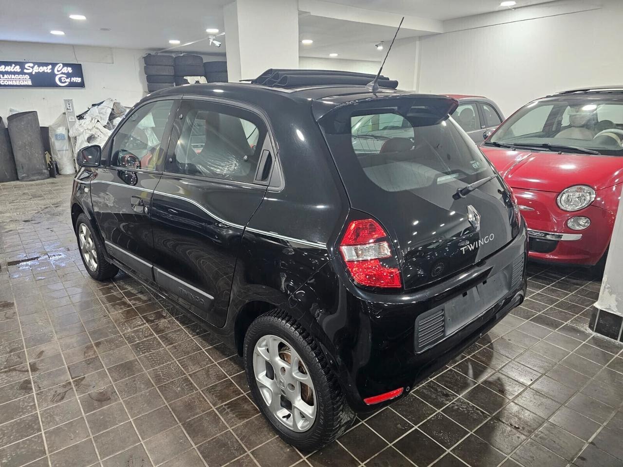 NUOVA RENAULT TWINGO ENERGY INTENS SCe 1.0 BENZ 65CV. GARANZIA UFFICIALE RENAULT. AUTO COME NUOVA.