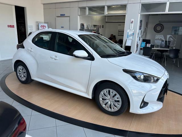 TOYOTA Yaris 1.5 Hybrid 5 porte Active