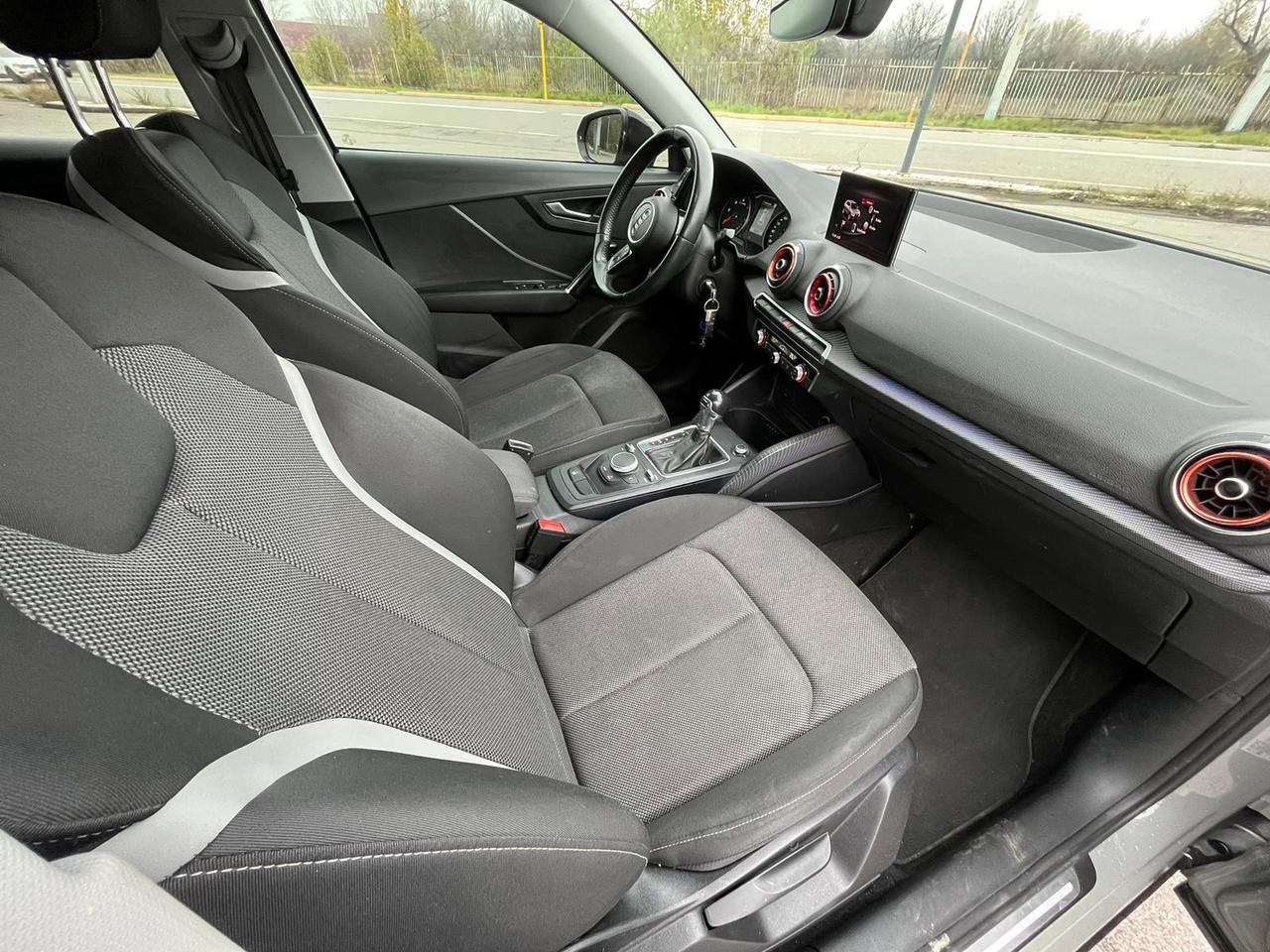 Audi Q2 30TDI S tronic Business