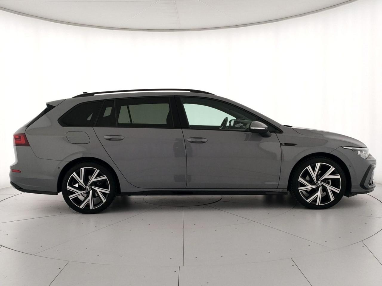 Volkswagen Golf variant 1.5 etsi evo r-line 130cv dsg