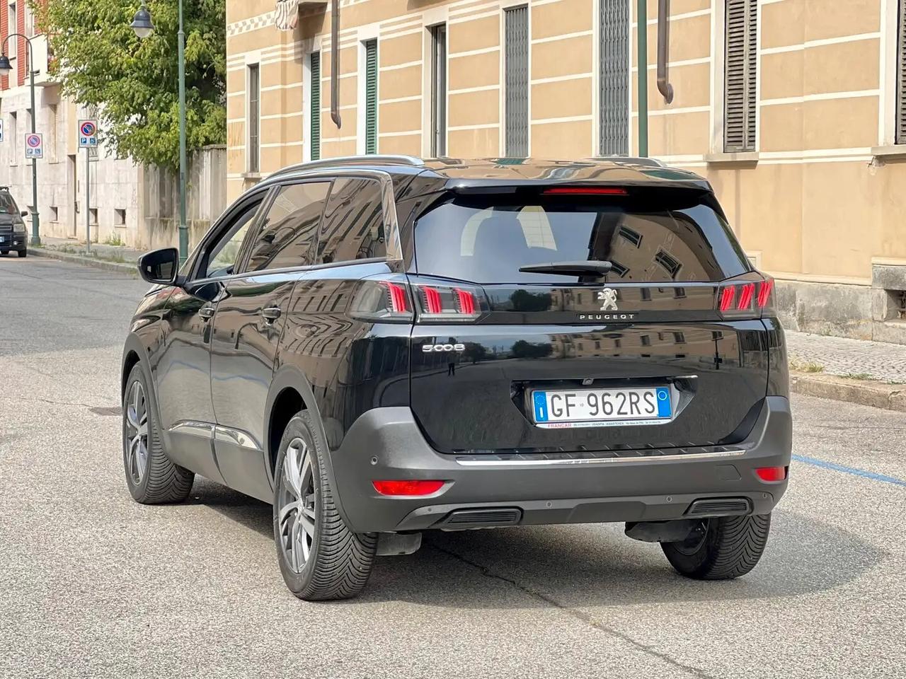 Peugeot 5008 BlueHDi 180 S&S EAT8 Allure Pack