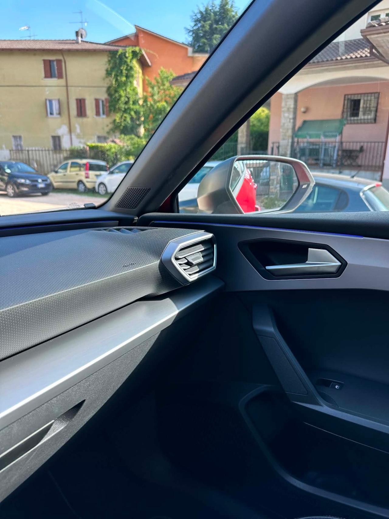 Seat LEON 1.5 eTSI HYBRID FR KMCERT GARANZ UNICOPR