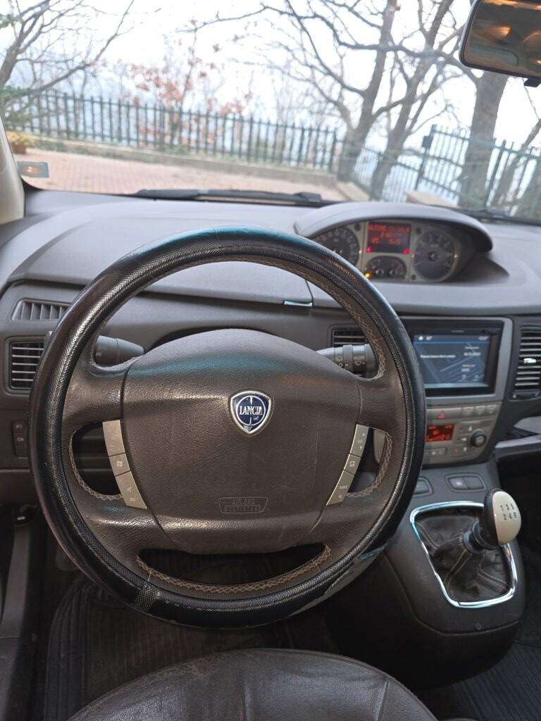 Lancia MUSA 1.6 Multijet Poltrona Frau