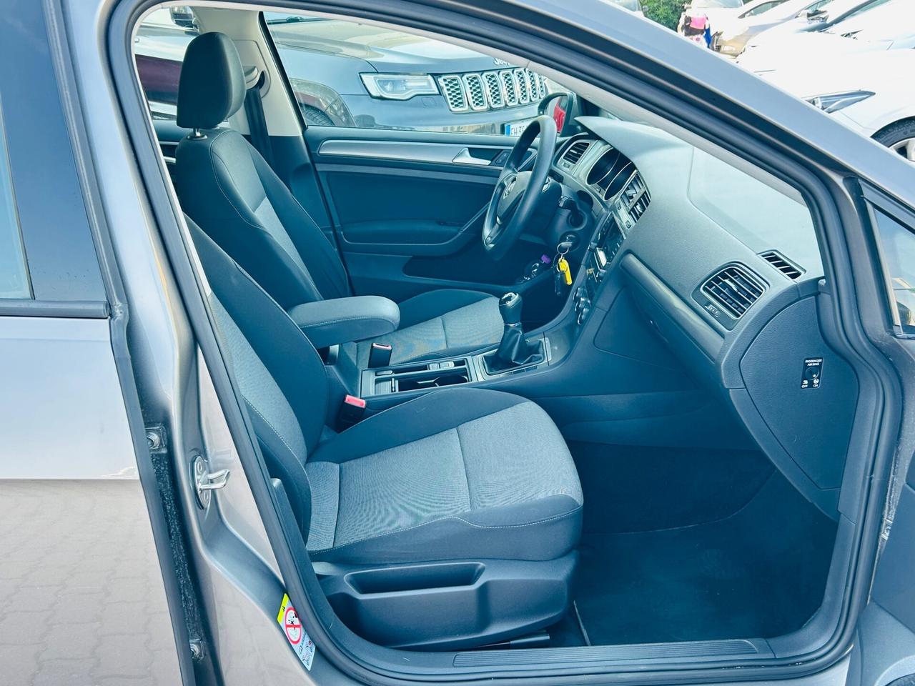 Volkswagen Golf 1.6 TDI 5p. Highline BlueMotion Technology