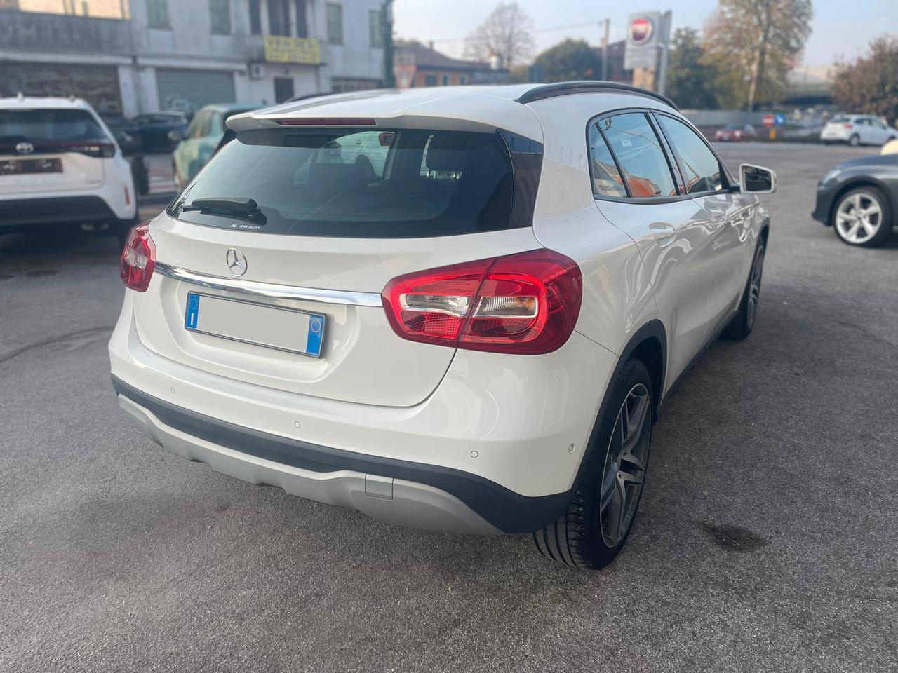 MERCEDES GLA 200 D AUTOMATIC EXECUTIVE