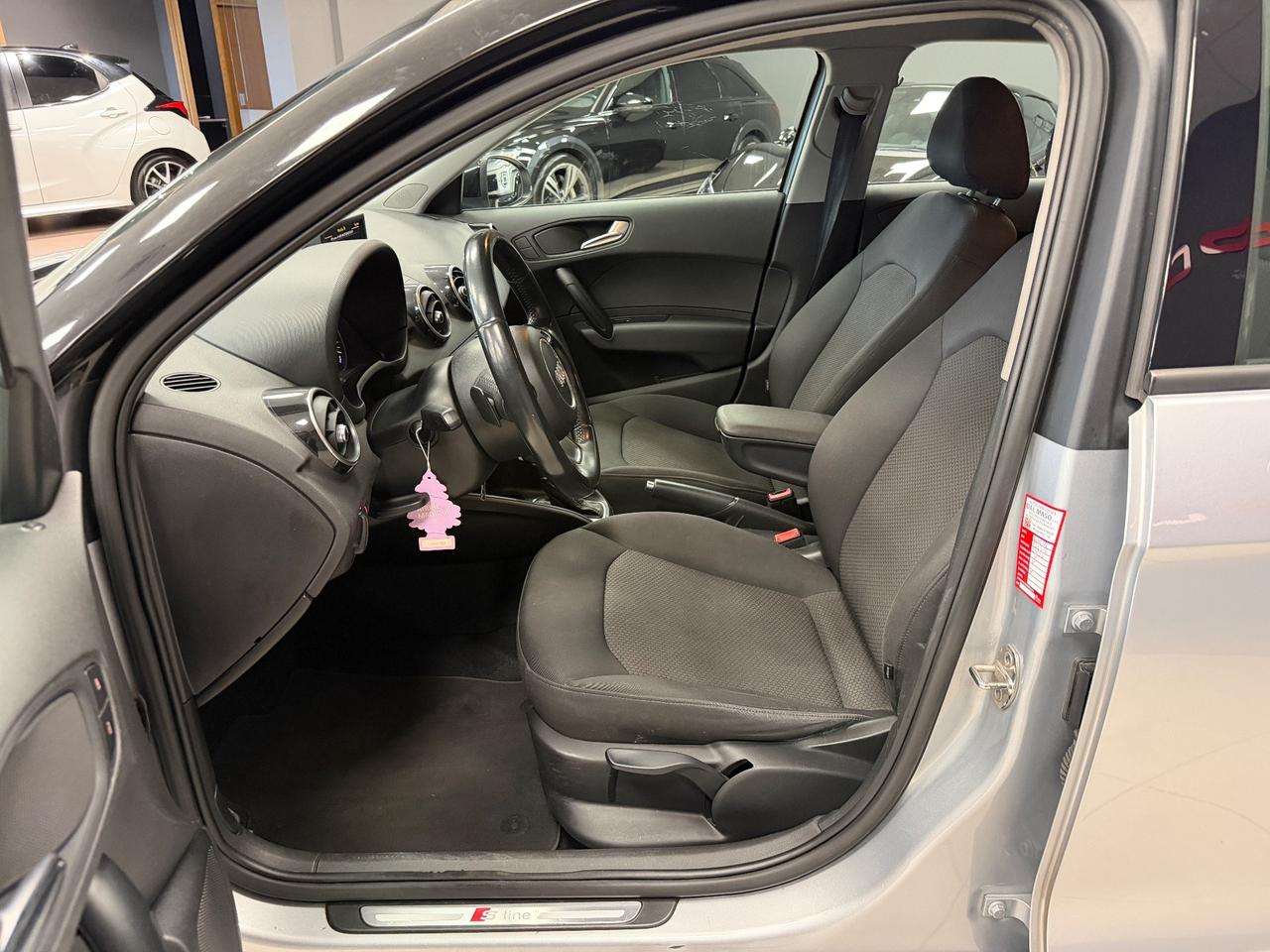 Audi A1 1.6 TDI S tronic line edition plus