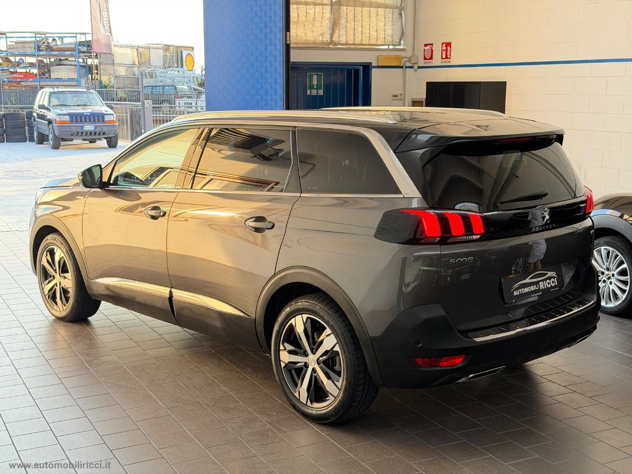 PEUGEOT 5008 BlueHDi 130 S&S EAT8 GT Line 7 POSTI