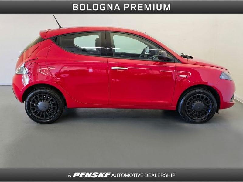 Lancia Ypsilon Ypsilon 1.0 FireFly 5 porte S&S Hybrid Silver