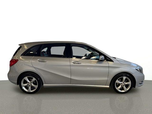 MERCEDES-BENZ B 180 Premium - UNIPROPRIETARIO - Cam - Navi