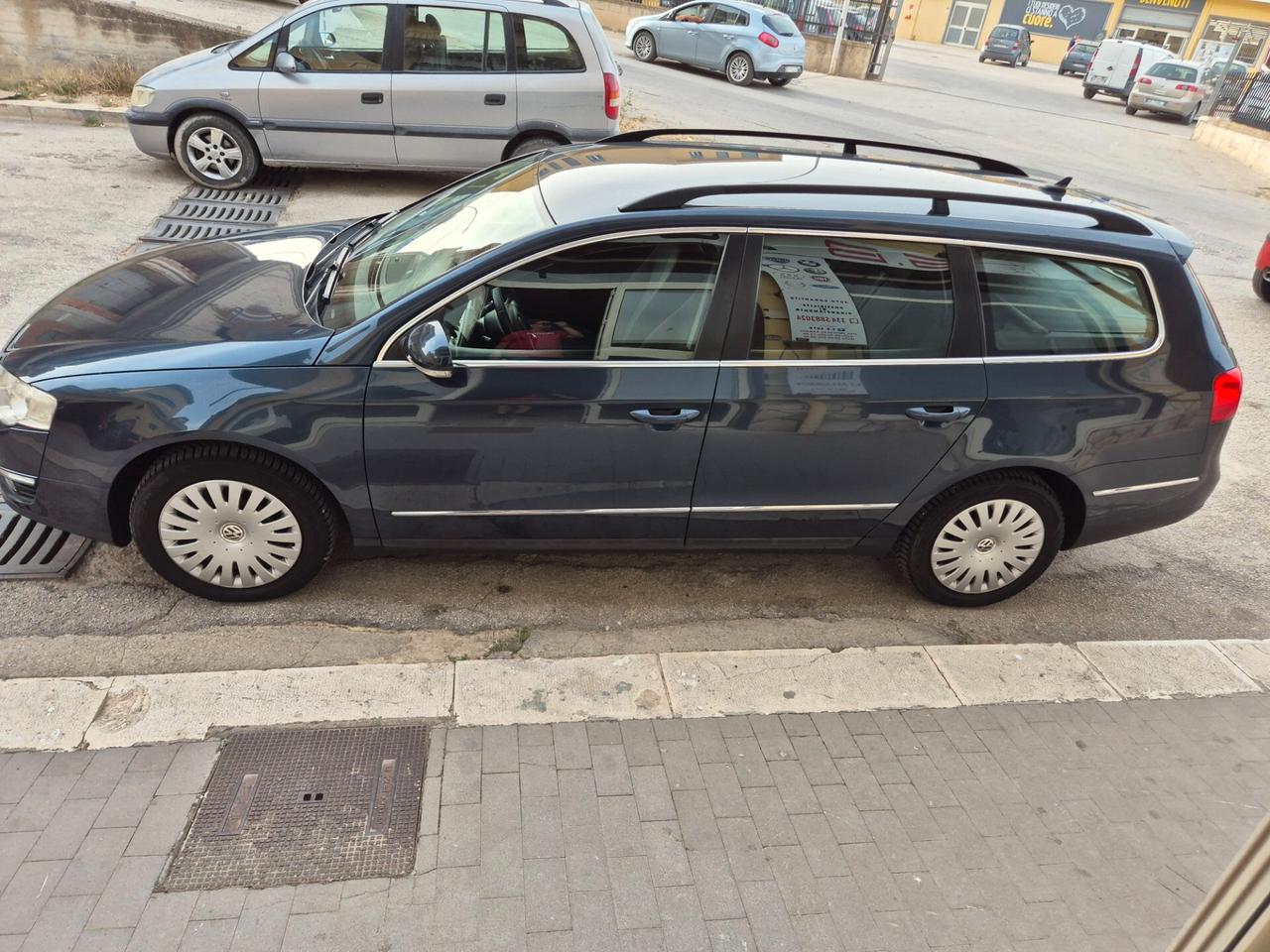 VW PASSAT 1.9 TDI 105 CV NAVIGATORE KM CERTIFICATI