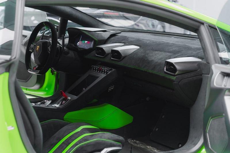 Lamborghini Huracán LAMBORGHINI HURACAN STO