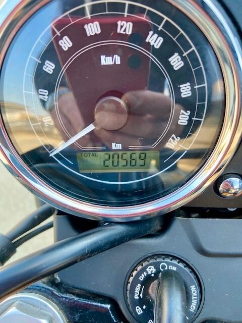 Moto Guzzi V7 II STONE - 2016 KM 20.500