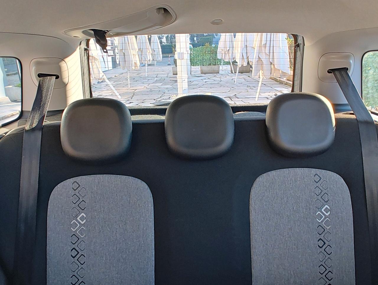 FIAT PANDA 1.2 69 CV LOUNGE