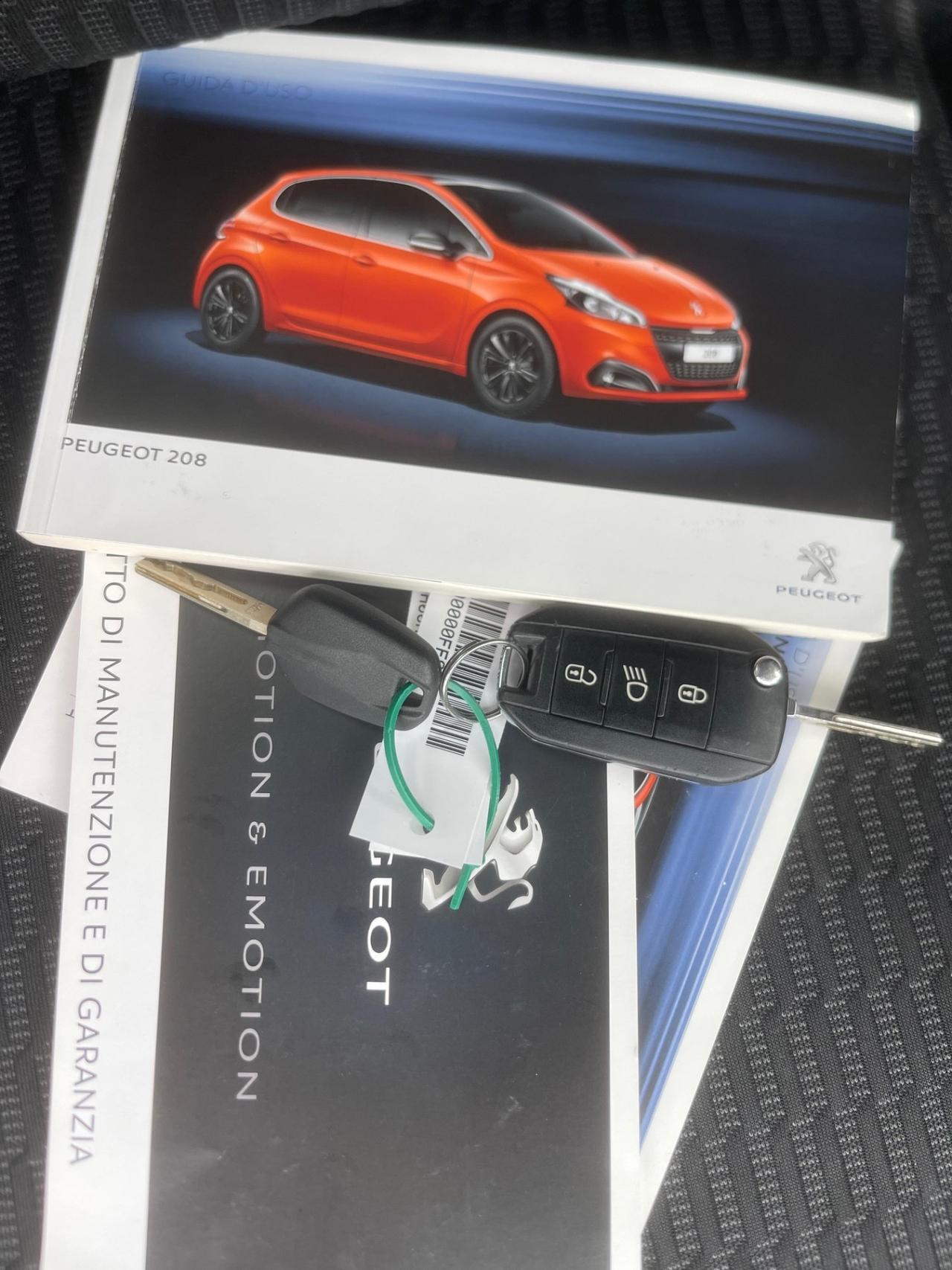 Peugeot 208 PureTech 82 5 porte Allure