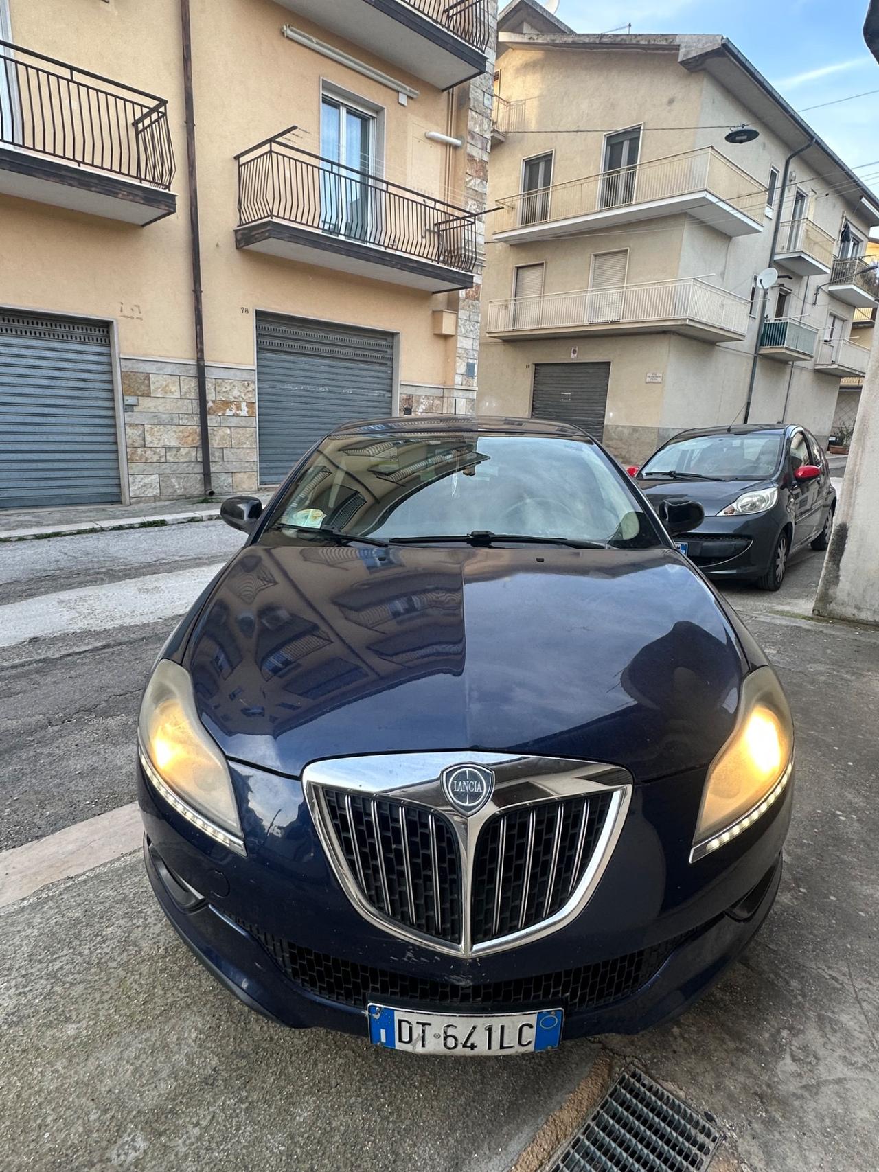 Lancia Delta 1.6 MJT DPF Platino