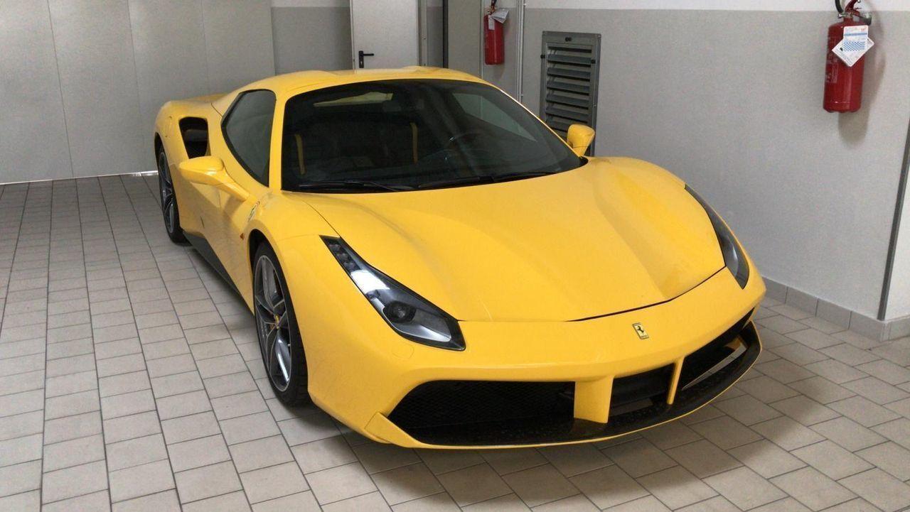 FERRARI 488 Spider | Iva esposta