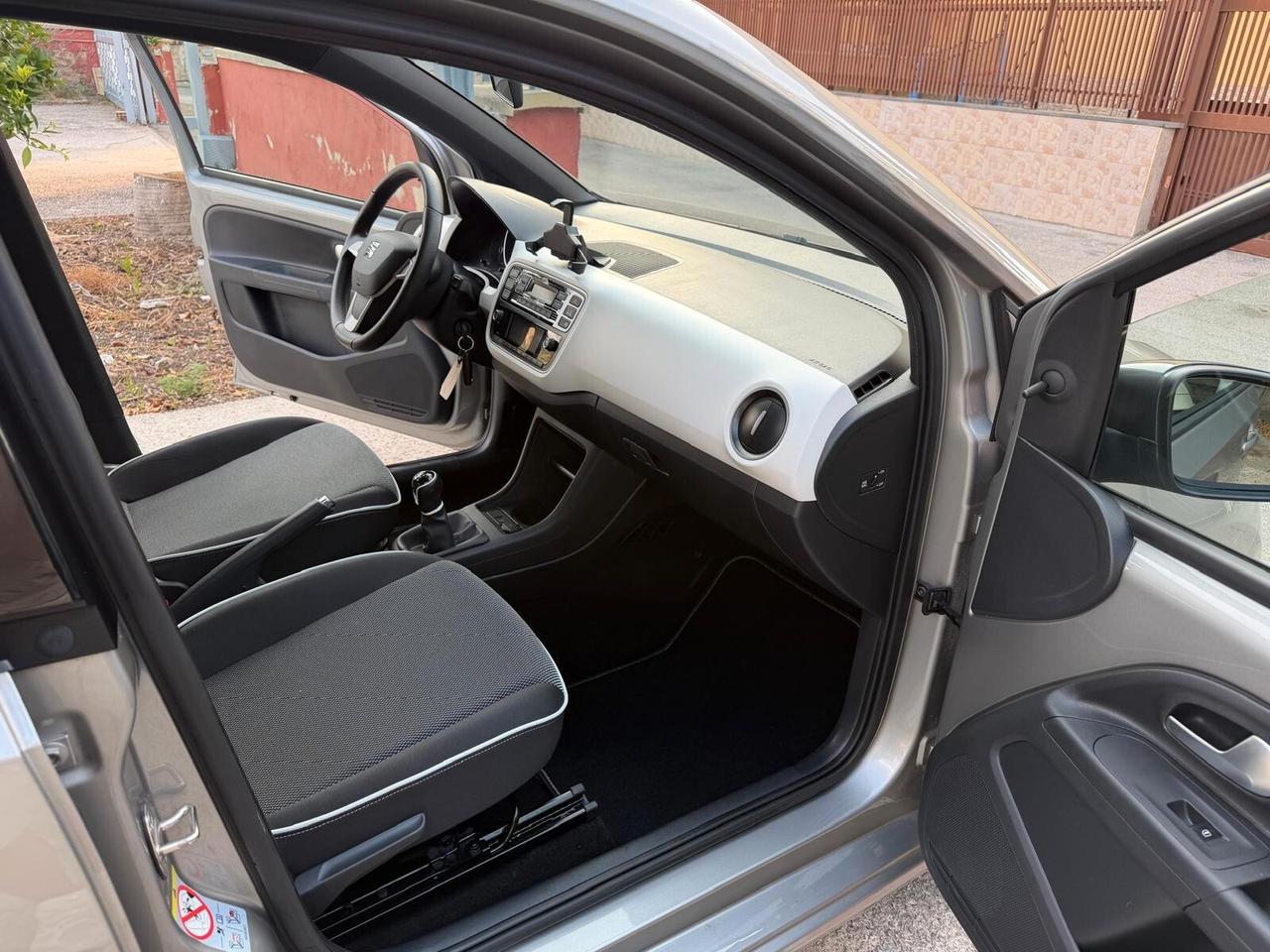 Seat Mii 1.0 68 CV 5 porte Chic Ecofuel