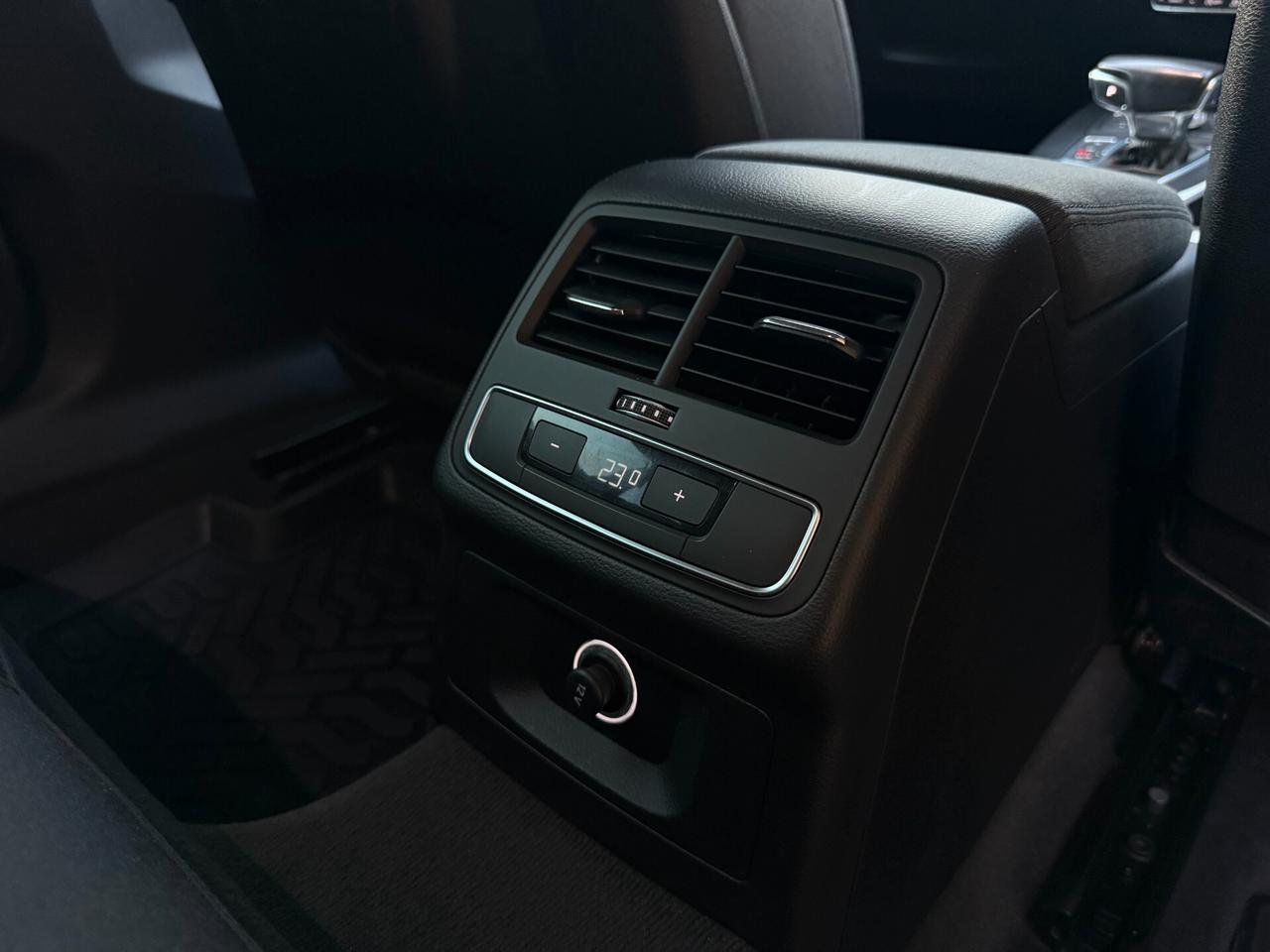 Audi A4 Avant/2.0 S TDI 150 CV/NAVI/LED/CERCHI 17"