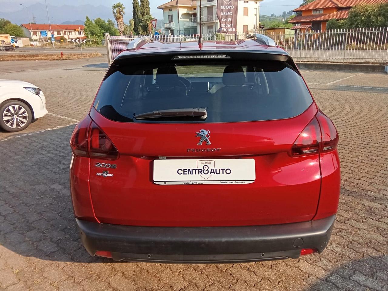 Peugeot 2008 PureTech Turbo 110 S&S Signature