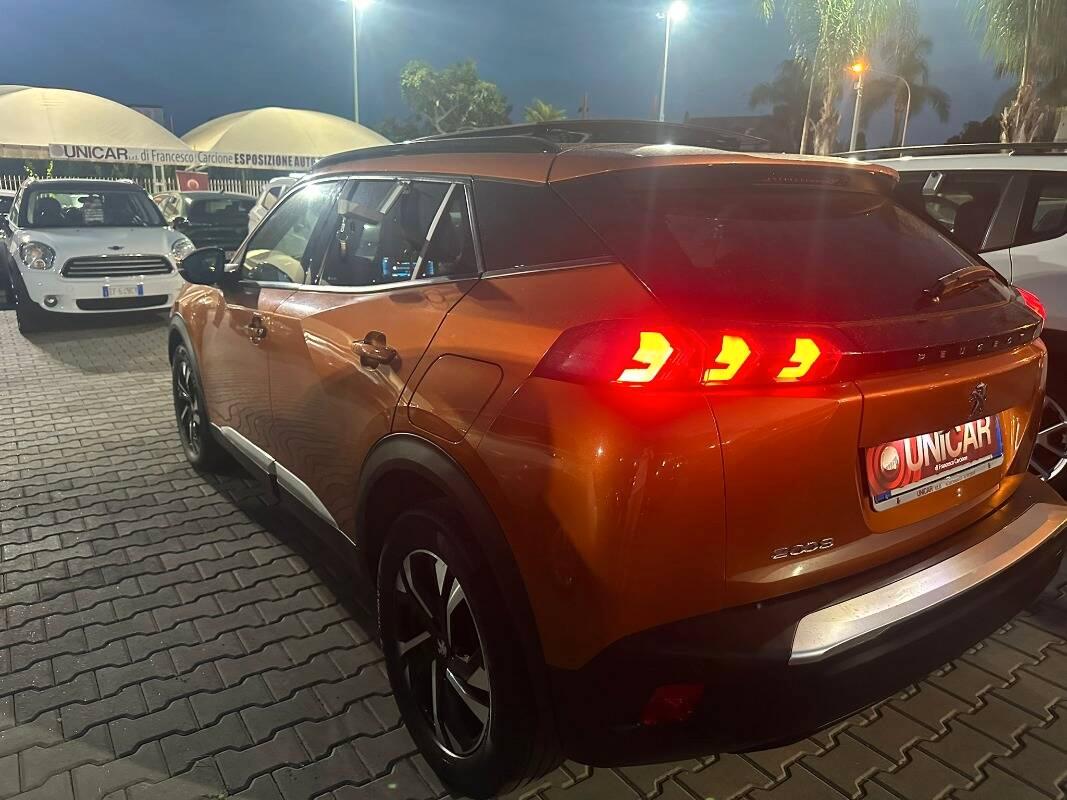 Peugeot 2008 1.5 bluehdi Allure Navi Pack s&s 100cv