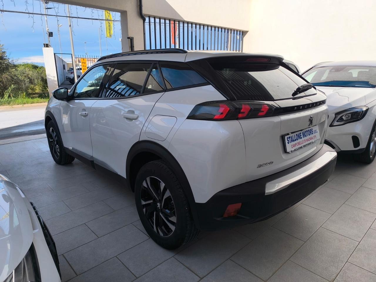 Peugeot 2008 BlueHDi 130 S&S EAT8 Allure Pack 2021