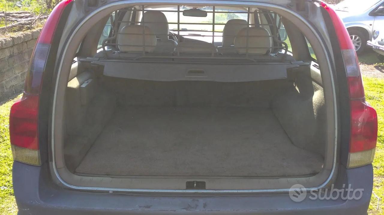 VOLVO V70 XC70 CROSS COUNTRY 4X4