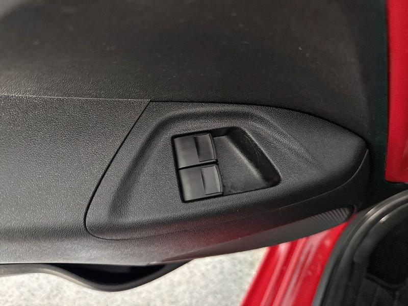 Peugeot 108 Active VTi 72cv S&S Neopatentati