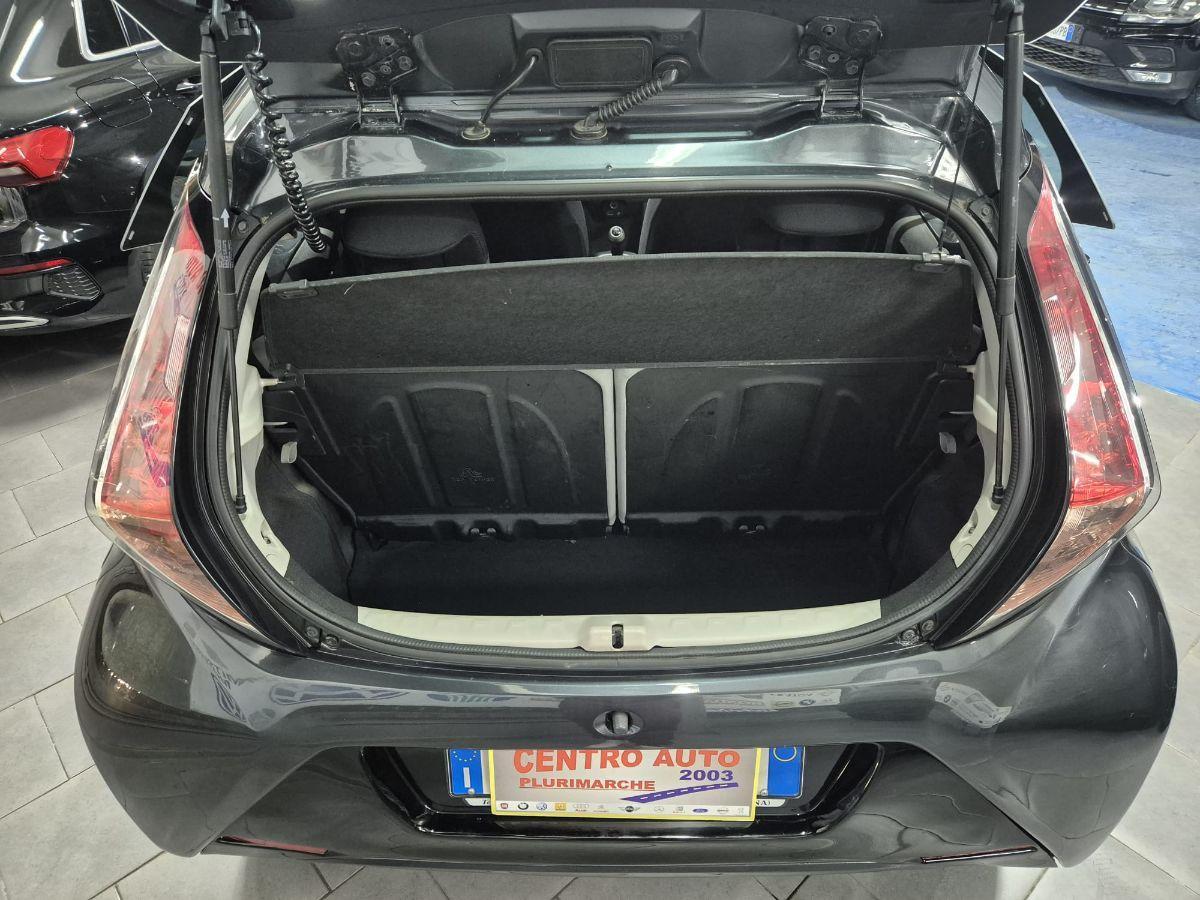 TOYOTA - Aygo - 1.0 VVT-i 69 CV 5 porte x-clusiv