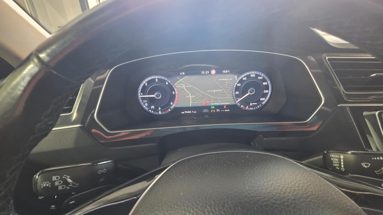 Volkswagen Tiguan 2.0 BiTDI SCR DSG 4MOTION Executive R-Line BMT