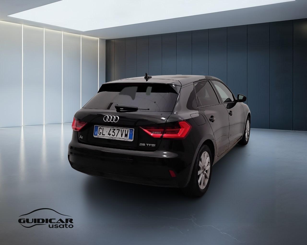 AUDI A1 II 2019 Sportback - A1 Sportback 25 1.0 tfsi