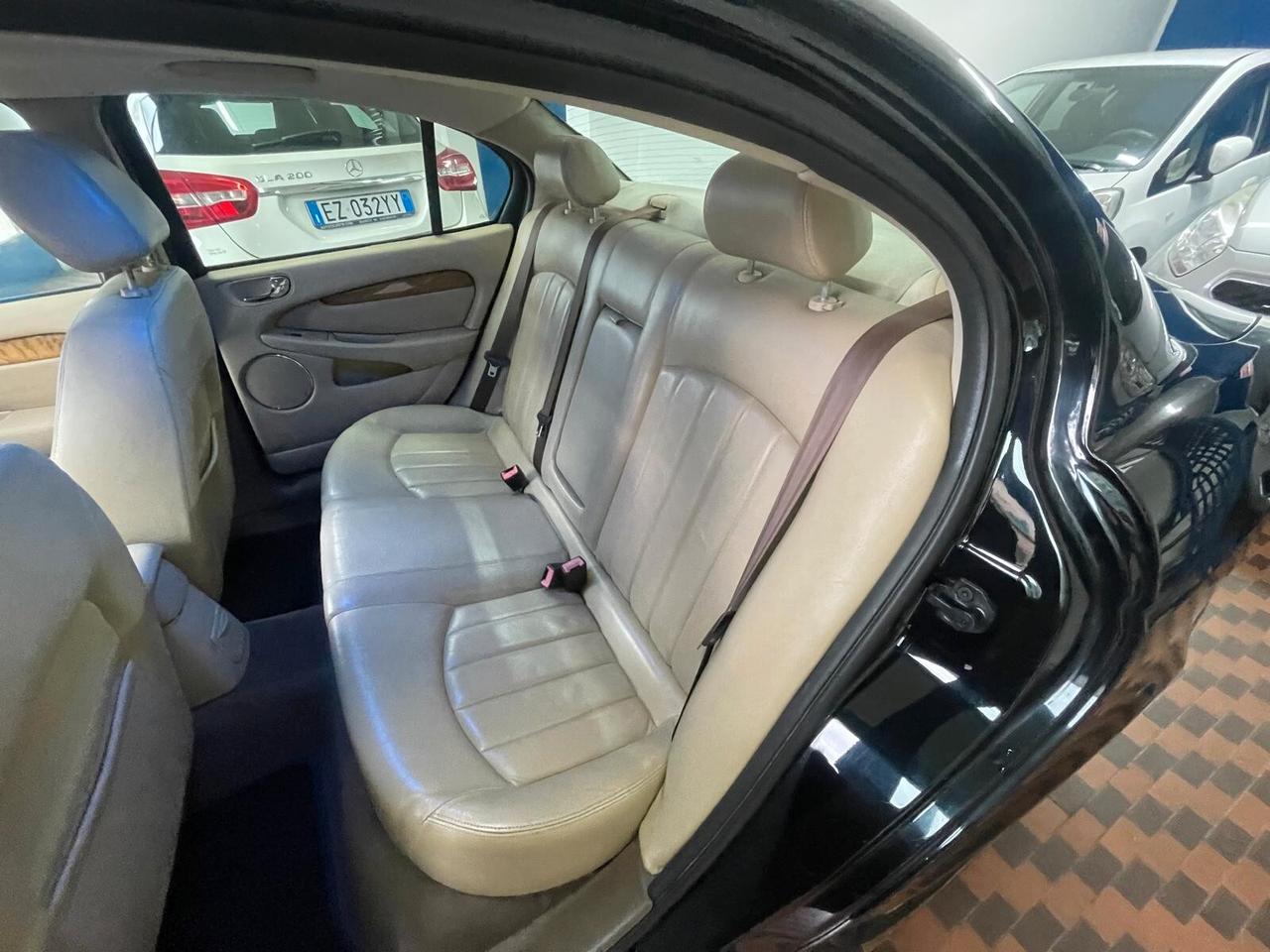 Jaguar X-Type 2.0D cat Executive EU3