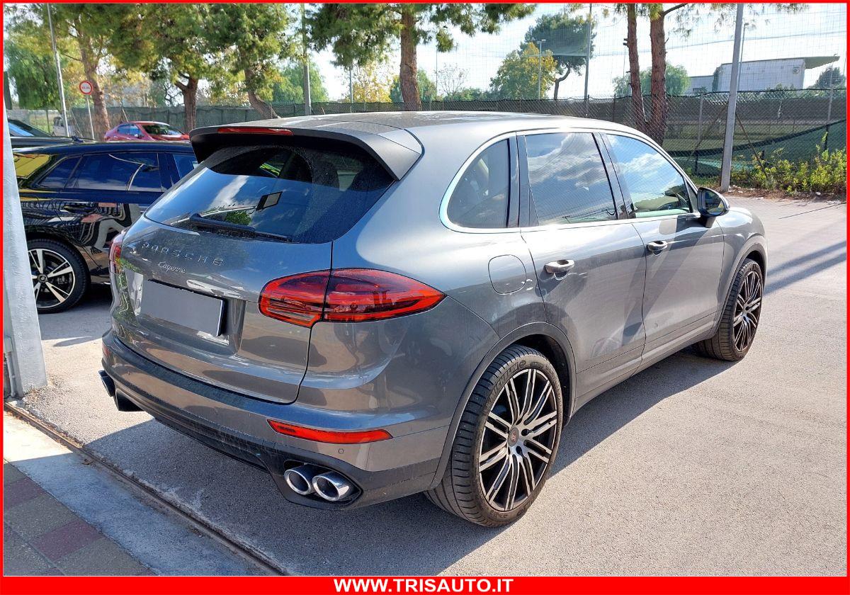 PORSCHE Cayenne 3.0 D Aut. (PASM)