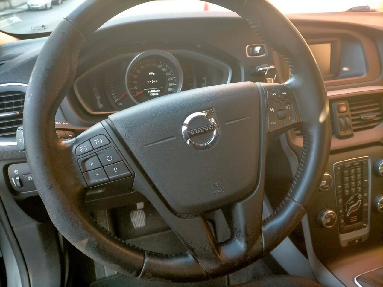 Volvo V40 Cross Country D2 Style Plus