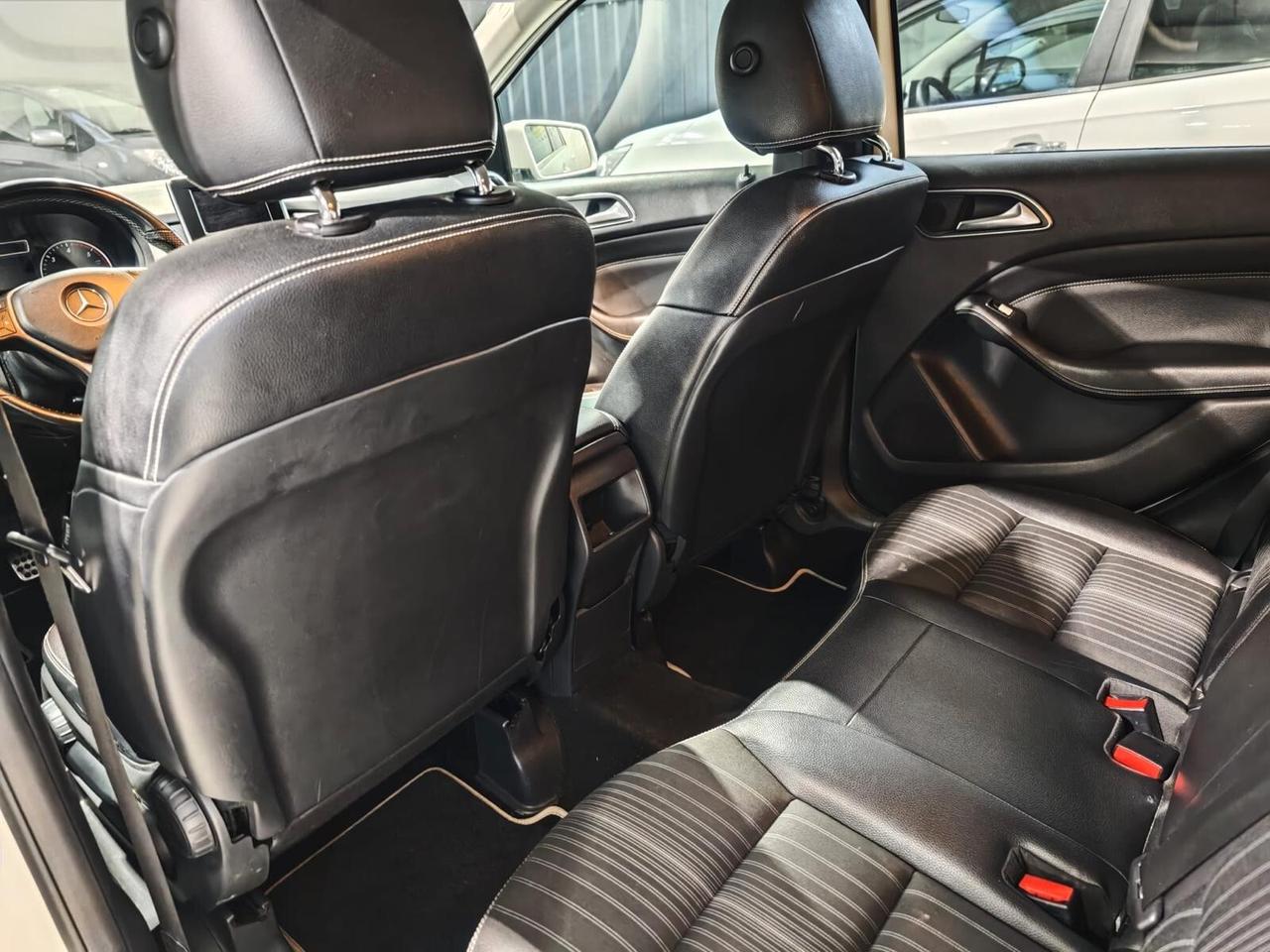 Mercedes-benz B 180 Premium Led Navigatore pelle Neopatentati