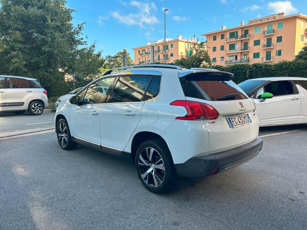 Peugeot 2008 BlueHDi 100 Allure EURO 6