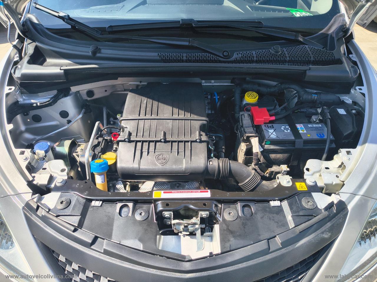 LANCIA Ypsilon 1.2 69 CV 5p. S&S Elefantino Blu