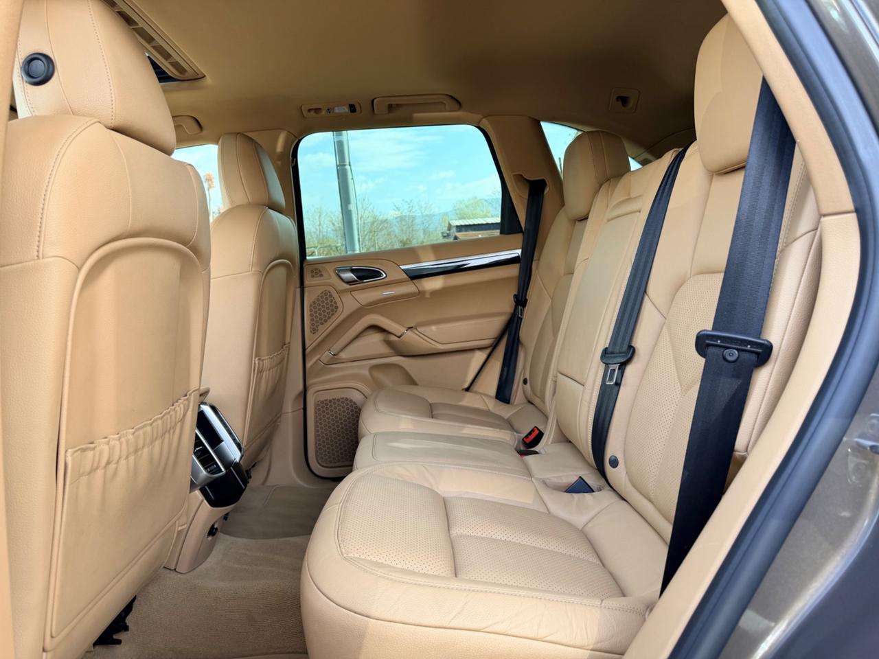 Porsche Cayenne 3.0 Diesel in garanzia no tasse