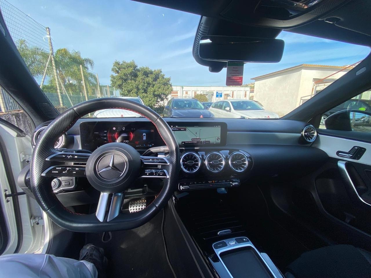 Mercedes-benz A 180 d Automatic AMG Line Premium Plus