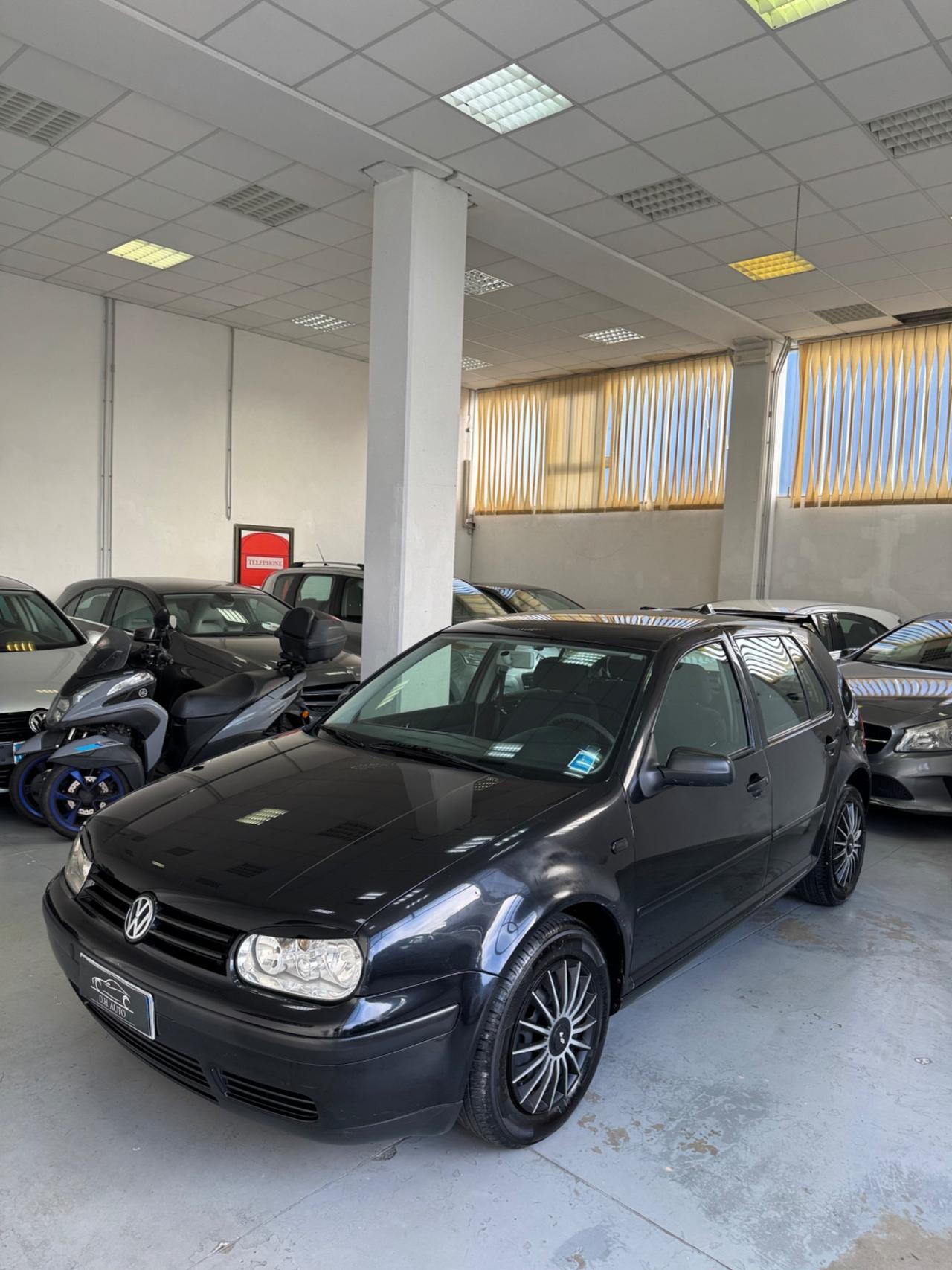 Volkswagen Golf 1.6 cat 5 porte
