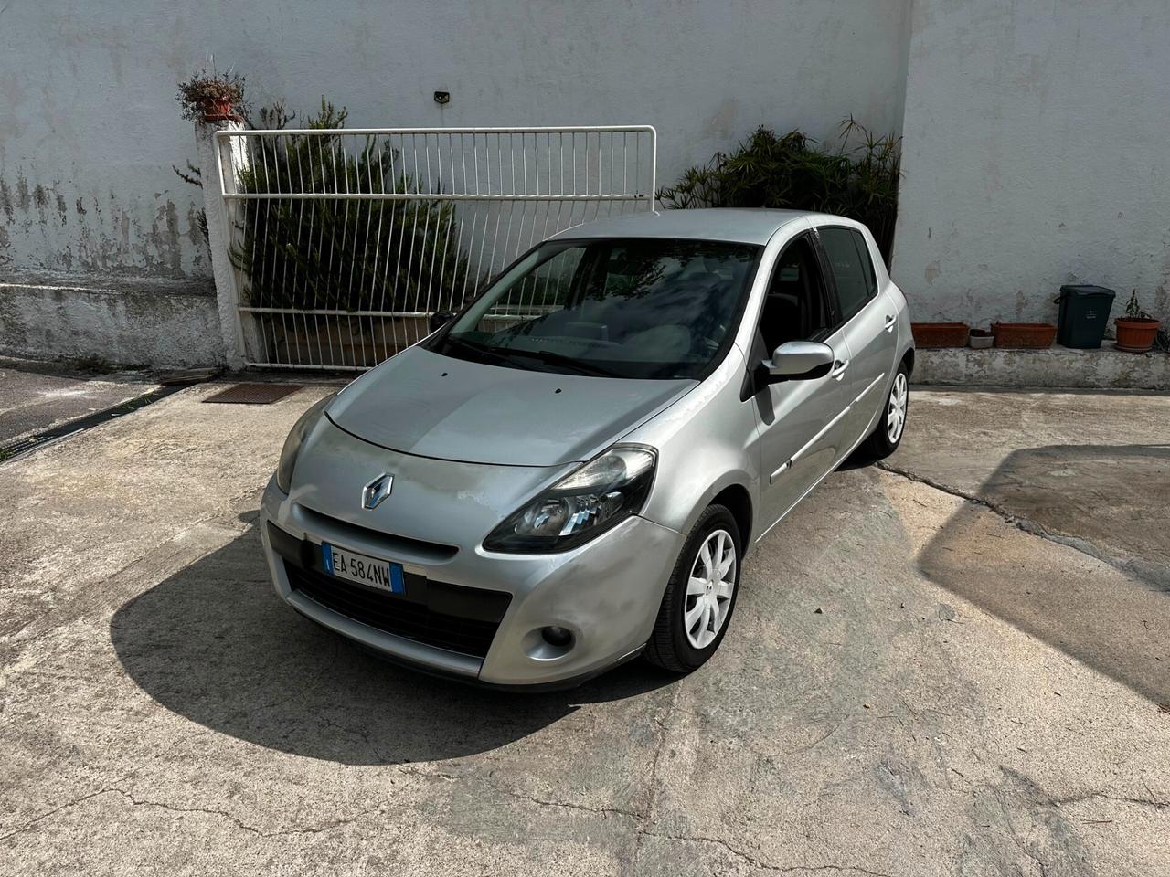Renault Clio 1.2 16V 5 porte GPL Dynamique