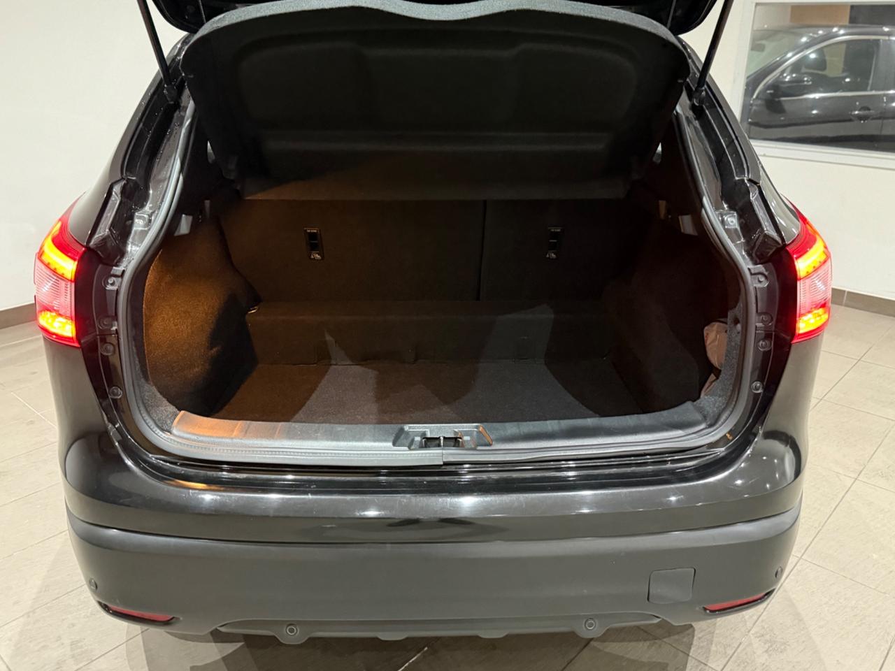Nissan Qashqai 1.5 dCi 110CV Adatta a Neopatentati