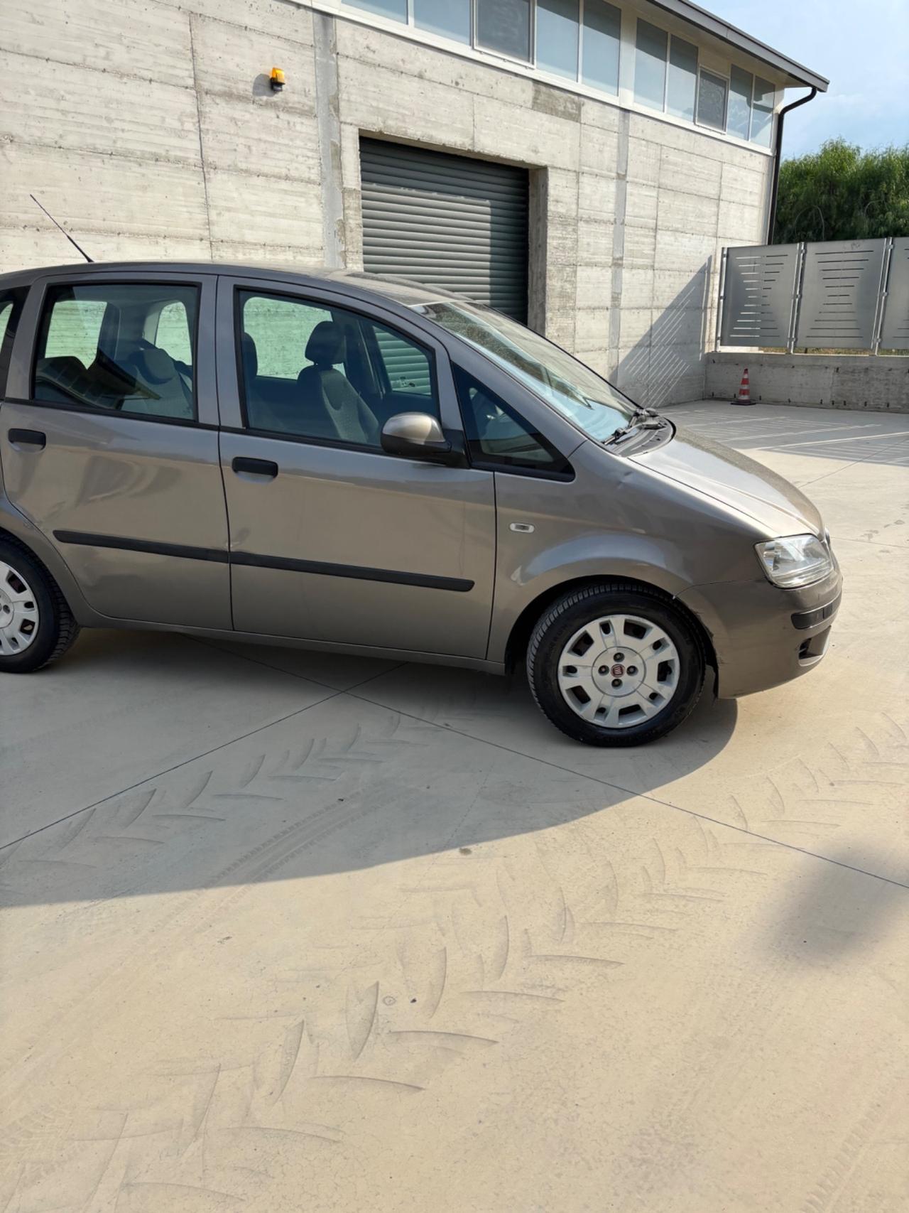 Fiat Idea 1.3 Multijet Emotion