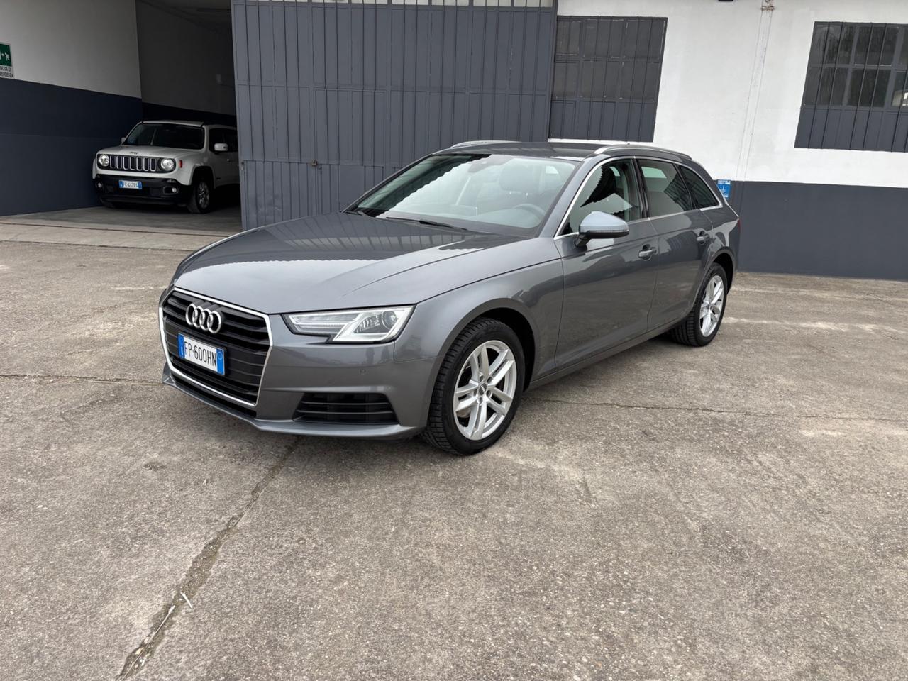 Audi A4 Avant 2.0 TDI 150 CV. Garanzia 12 mesi